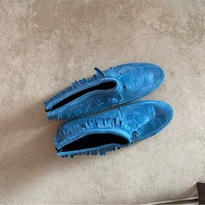 Leather/Suede Moccasins. Women’s size 11W. Beautiful Blue Color.